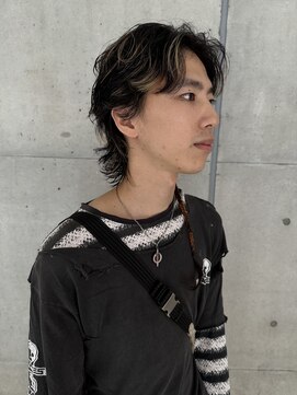 メンズレコ 渋谷(MEN'S LECO) ブルーブラックフェザーパーマ刈り上げセンターパート