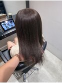 オリーブベージュ