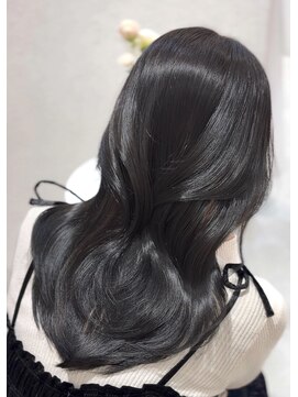 艶感カラーなら suzuka にお任せください！