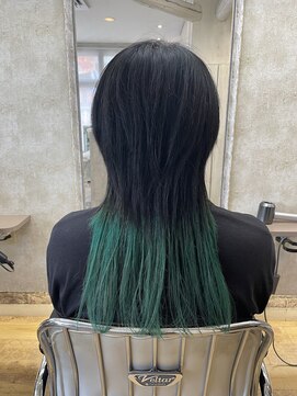 ヘアアンドメイク アリス(hair&make ALICE produce by COLT) ウルフ　ダブルカラー　グリーン