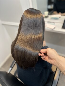 ウィステリア アネックス 銀座(WISTERIA ANNEX) アッシュグレージュ/ULTOWA／縮毛矯正/髪質改善カラー/東銀座