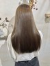 《暑い時期や湿気に◎》カット＋縮毛矯正＋トリートメント ￥19000 