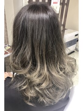 ヘアーサロン ティアレ(hair salon Tiare) 透明感グラデーションカラーオリーブベージュゆるふわミディ