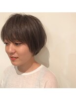 カウチ(Kauti)&nbsp;ハイトーンピンクグレーショート