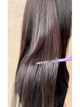 アルファサリダ(ALPHA SALIDA) トリートメントでツヤ髪へ