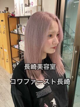 コワファーストナガサキシャンプーボーイ(COIFF1RST NAGASAKI SHAMPOO BOY) 長崎 ブリーチ2回 韓国風 ホワイトピンク