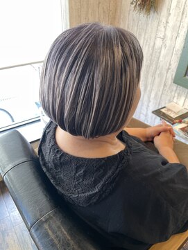 ピピランチェ(PIPIRANCHE) ハイライト×シャドールーツ