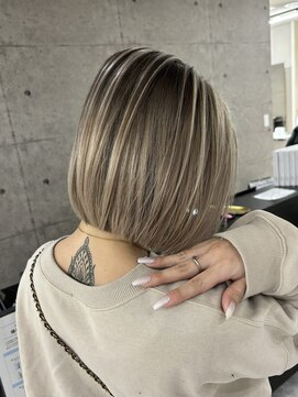 ウル 岡山駅店(ULu.) ハイライトバレイヤージュワンレンボブ岡山ブリーチハイトーン