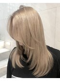 ホワイトミルクティーベージュレイヤーカット