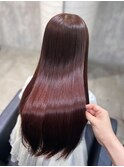 深みのあるレッドで大人な色気♪