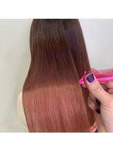 ブリーチ毛にもかけられるダメージレス縮毛矯正ございます！