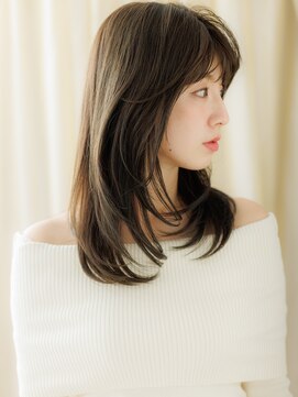 カバーヘア ブリス 戸田公園西口店(COVER HAIR bliss) オリーブグレー顔周りレイヤーバタフライカットA3戸田公園30代