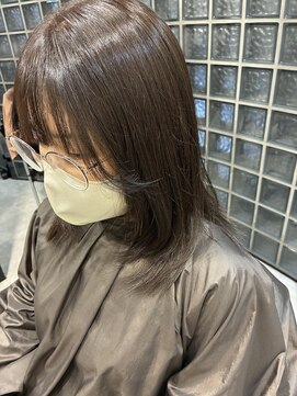 マットブラウン×ミディアムレイヤー