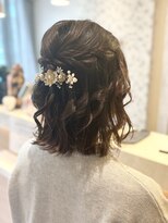 アロマ ヘアー ルーム 新宿3号店(AROMA hair room)&nbsp;結婚式/二次会/まとめ髪/パーティー/ハーフアップ/波ウェーブ
