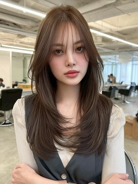 クイーン バイ ノイズ 西院(QUEEN by noism) 大人可愛い20代30代40代小顔ウルフレイヤーボブ丸みロング