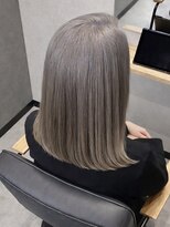 フィガロ バイ テイラー(FIGARO by Taylor) 白髪悩みを魅力に変える脱・白髪染めで作る「透明感ロングボブ」