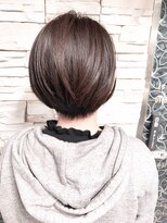 ミッシェル アフロート(michelle afloat)&nbsp;20代30代40代50代トップふんわり小顔Cカーブカットツヤショート