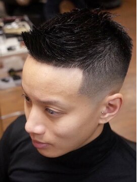 ザ ゴールデン ノック(The Golden Knock) SKIN FADEショートスタイル