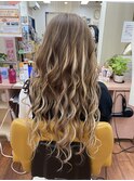 巻き髪ロング