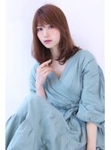 アッシュブラウンの大人かわいいブランジュ小顔くびれセミディ