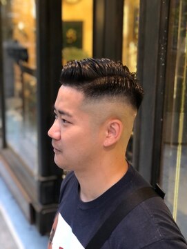 ルドローブラントオオサカ(LUDLOW BLUNT Osaka) 【LUDLOW BLUNT】スキンフェード 七三分け サイドパート