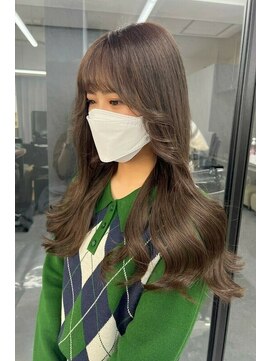 リア 大阪梅田(Ria) ～アッシュブラウン シールエクステ～【Ria 大阪 梅田】