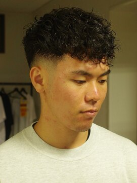 メゾンフォーメン(Maison for men) 波巻きハイライトアップバングツーブロックマッシュ