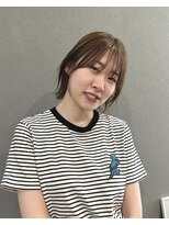 フィルジュ(FiLUGE)&nbsp;レイヤーボブ×ブリーチなしベージュカラーで夏のイメチェン