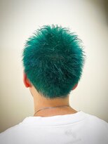 デザイニングヘアードゥ(designing hair Deux)&nbsp;メンズビビットグリーンスパイキーショート　【メンズブリーチ】