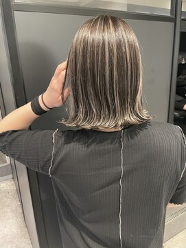 アンダーバーホワイト 泉佐野店(_WHITE) ☆切りっぱなしボブ　愛されショートボブ　小顔ボブ