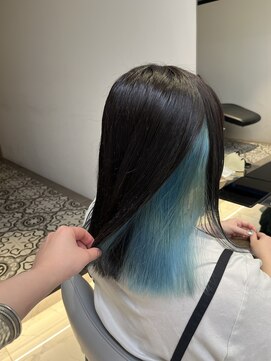 ラミ(L'ami) ダークグレージュ×水色/インナーカラー