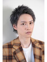 ブリランチン アイチダイガクマエ(Brilliantine Aichidaigakumae) 顔を出す潔いウルフショート