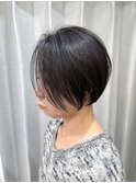 前下がり　前髪無し　ショートボブ