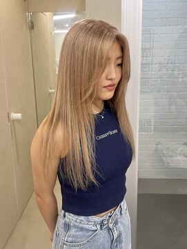 ベージュカラー