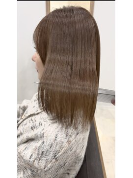 ロイ(ROY) 髪質改善ストレートレイヤー