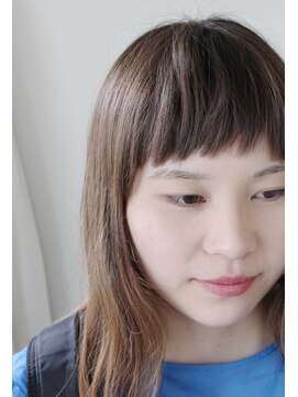 ホワイトルーム(White Room) 束感ショートバング♪