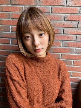 アリエッタ ギンザツー(ARIETTA GINZA2) 艶カラー ショートバングスタイル/丸みショートボブ/大人可愛い