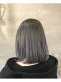 グレーアッシュ