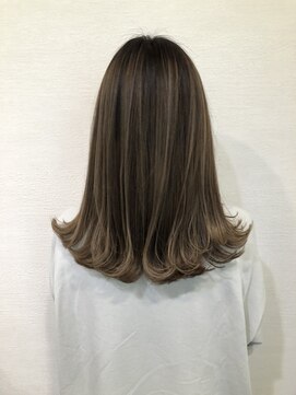 リアン 熊谷本店(Rien) ベージュ×バレイヤージュカラー☆