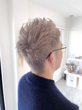 イロアイ(iro I) ホワイティーグレージュ♪