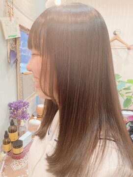 リーヌ(LYNU) cut