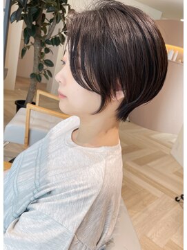 エン(en) 【en　本山】小顔美人ショートヘア