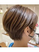 小顔　ハンサムショート