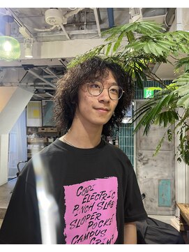 ロア インターナショナル 新宿店(LoA International) スパイラルパーマ