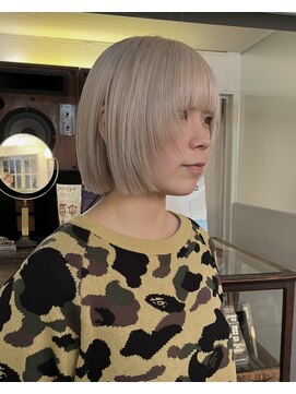 アンプラグド(unplugged) ホワイトカラー