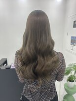 ミニョン(Mi9non) ブリーチなしダブルカラー履歴を生かしたオリーブベージュ