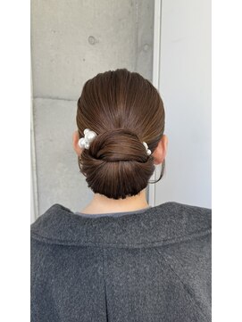 スタジオカラー(Studio Color) シニヨン