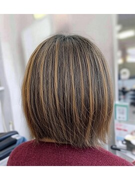 ヘアーフォーカス ハイライトボブ