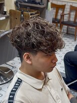 グルーマーズトウキョウ(GROOMER/S TOKYO) MEN’S HAIR/ニュアンスパーマ/リバースセンターパート/神保町