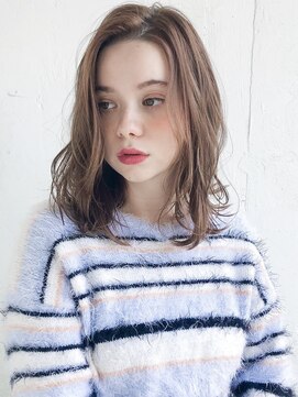 ルティア(Lutia) 人気のハイトーンベージュ★★